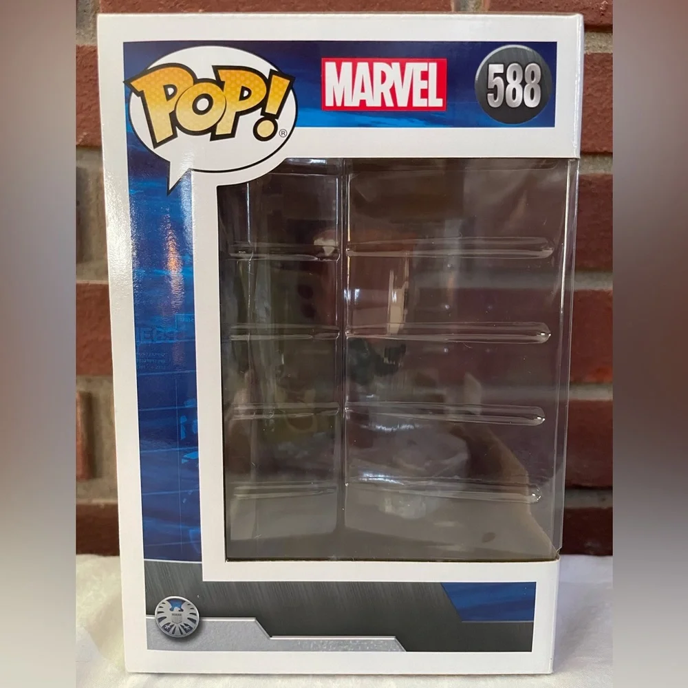 Funko Pop! Deluxe Marvel Avengers Black Widow #588